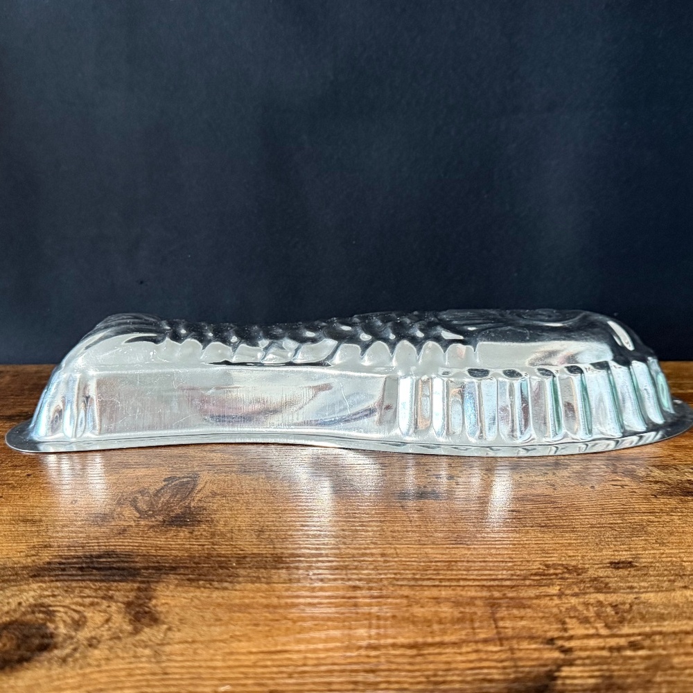 Fish Jello Mold Wall Decoration/Art - Picture 10 of 13